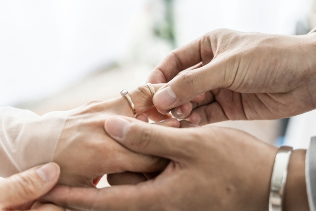 Lily Arkwright donates wedding rings to terminally ill Manchester groom